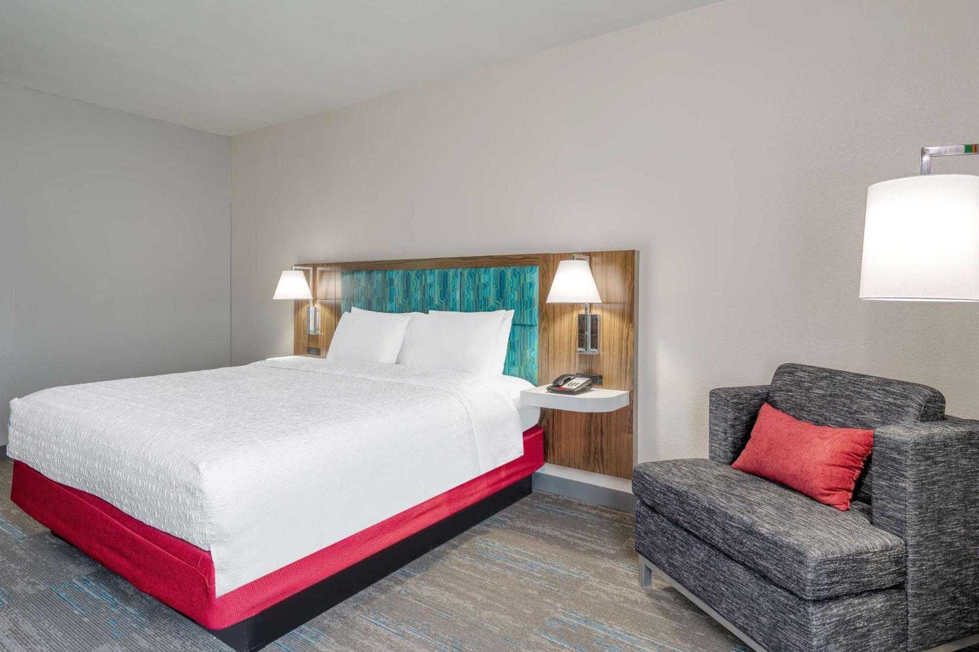 Hampton Inn Нью-Филадельфия Экстерьер фото