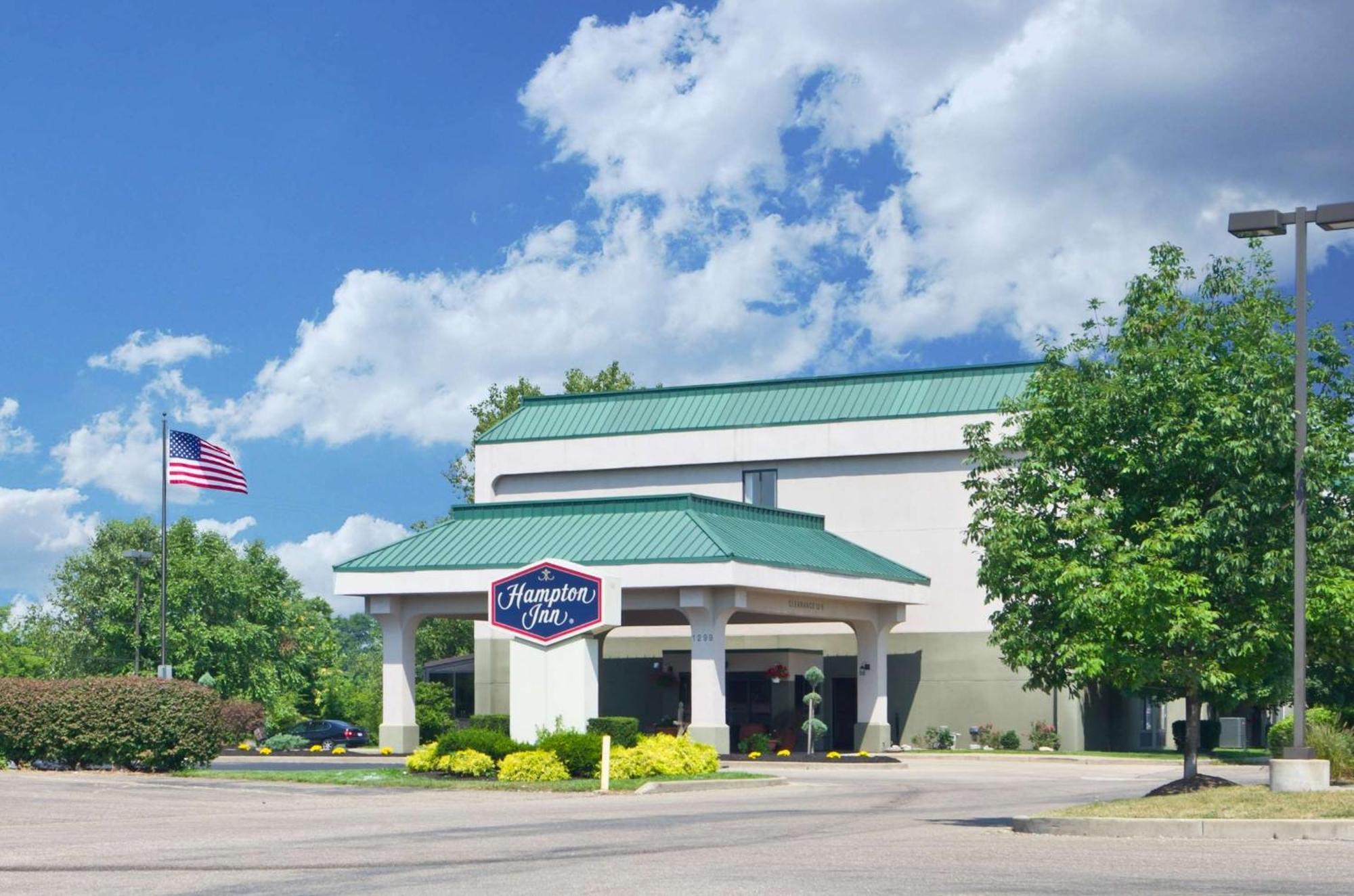 Hampton Inn Нью-Филадельфия Экстерьер фото